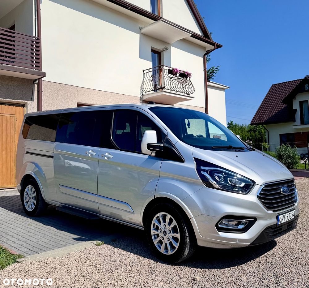 Ford Tourneo Custom 320 L2H1 VA Titanium - 4