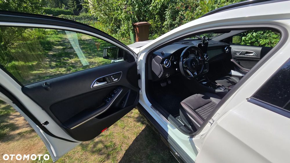 Mercedes-Benz GLA 200 7G-DCT AMG Line - 8