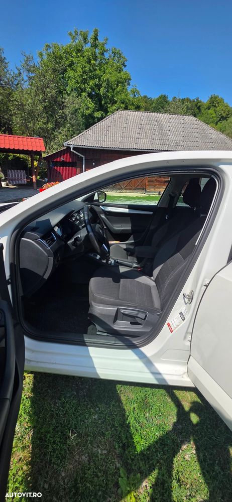 Skoda Octavia 1.6 TDI Ambition - 9