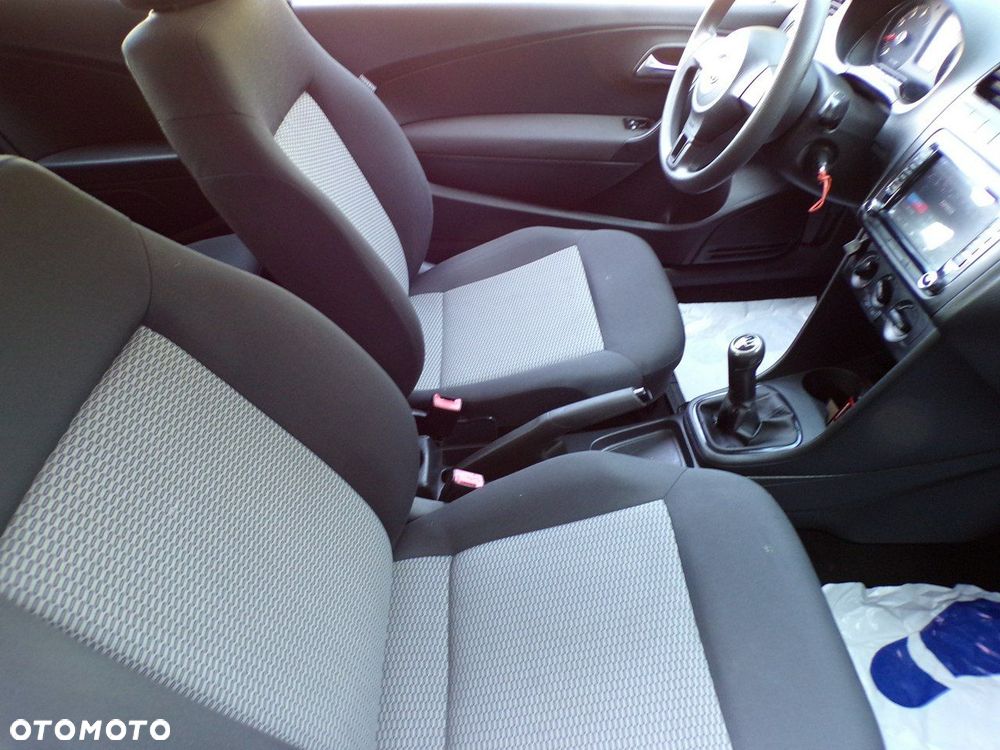 Volkswagen Polo - 22