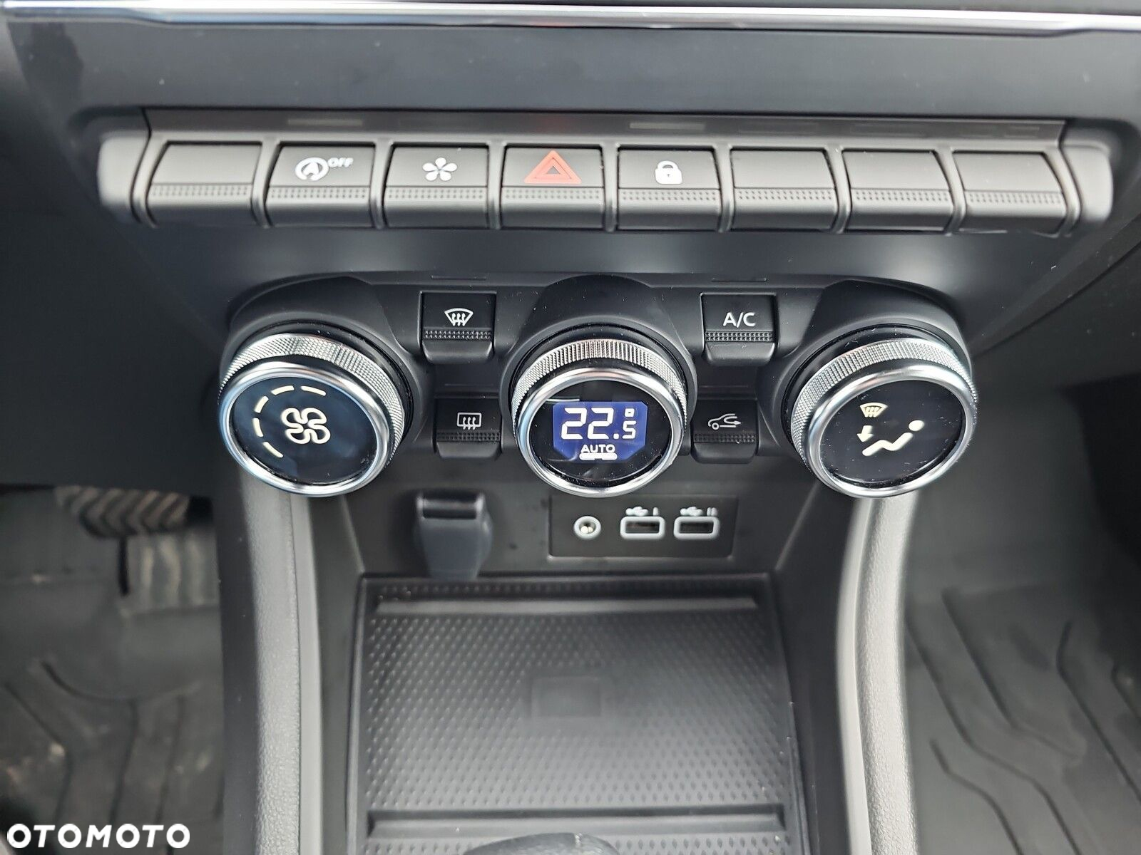 Renault Captur - 22