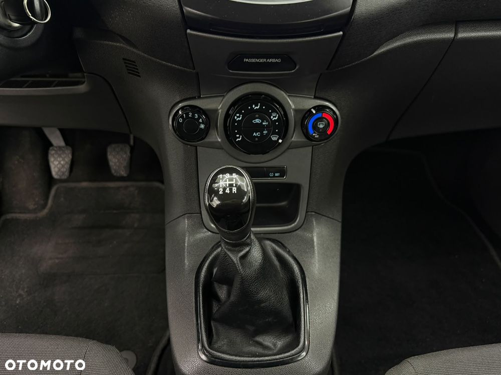 Ford Fiesta 1.25 Trend Edition - 28