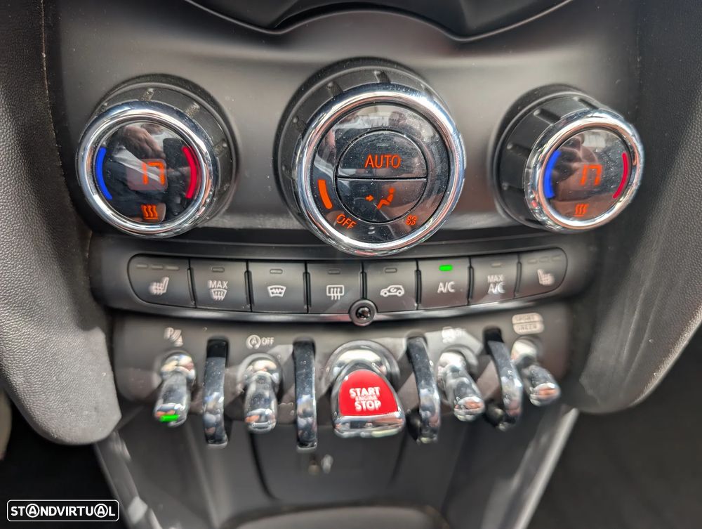 MINI Cabrio Cooper Auto - 17