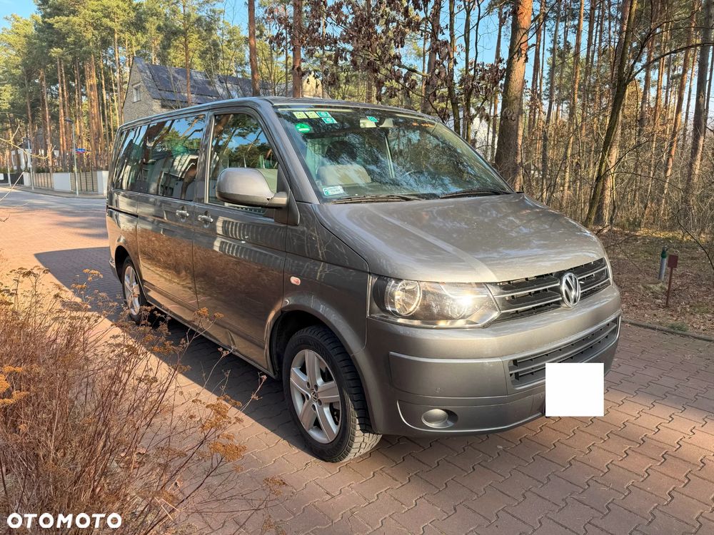 Volkswagen Multivan - 1