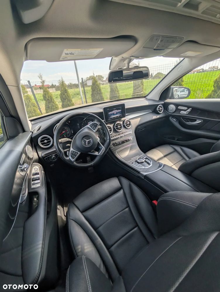 Mercedes-Benz GLC - 14