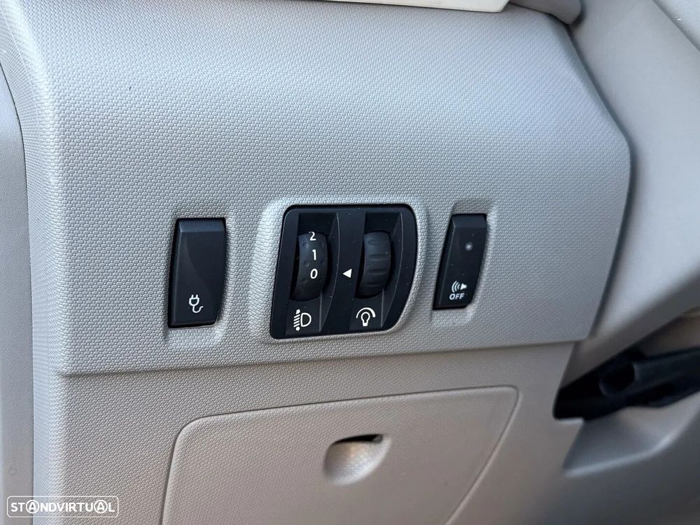 Renault Zoe (s/ Bateria) 41 kwh Life - 20