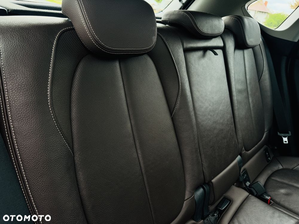 BMW Seria 2 218d Sport-Aut Luxury Line - 32