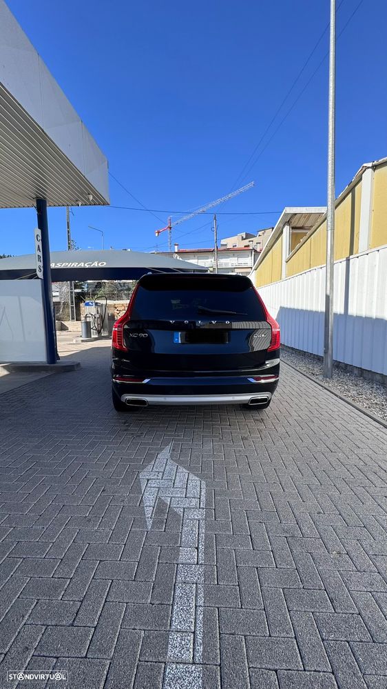 Volvo XC 90 - 9