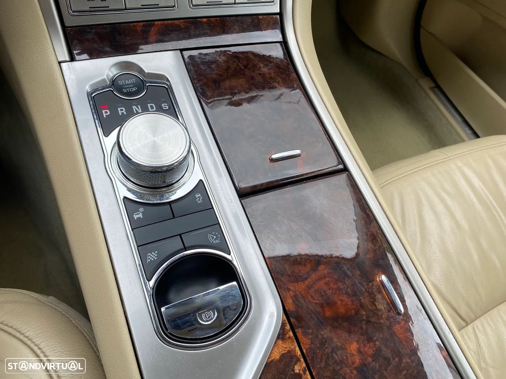 Jaguar XF 3.0 D V6 Premium Luxury - 32