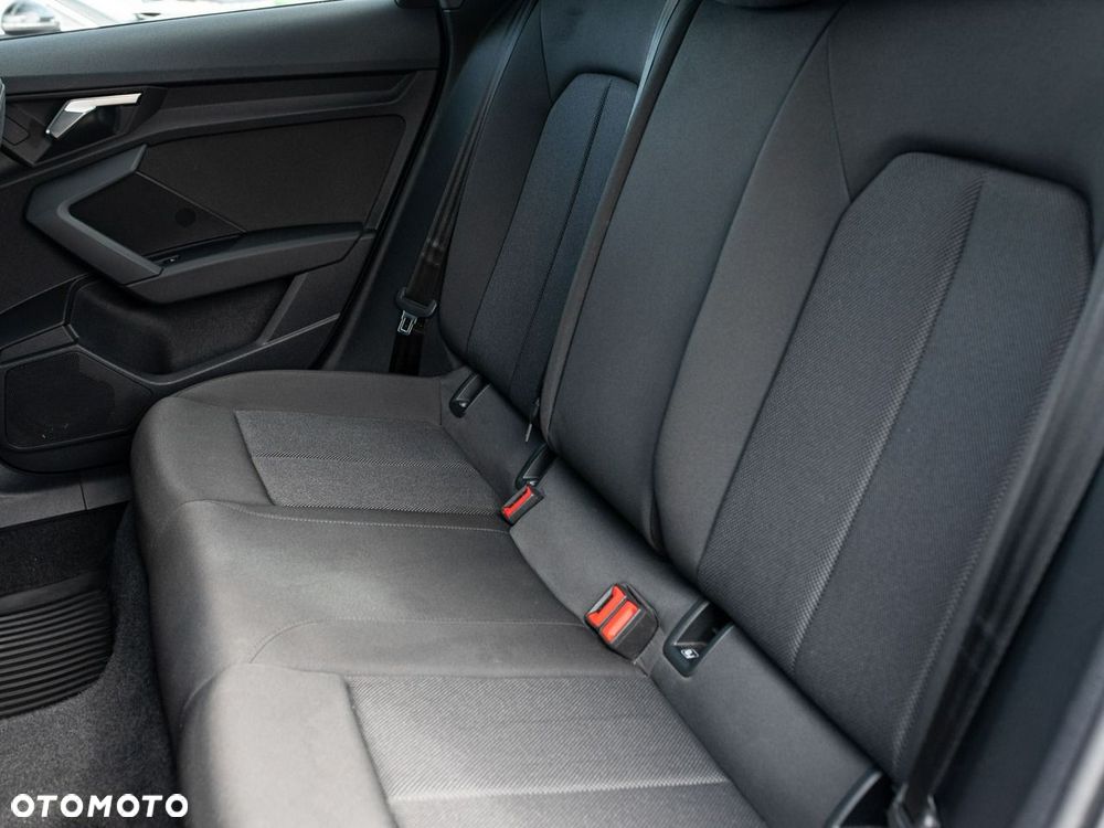 Audi A3 Sportback 30 TDI S tronic - 23