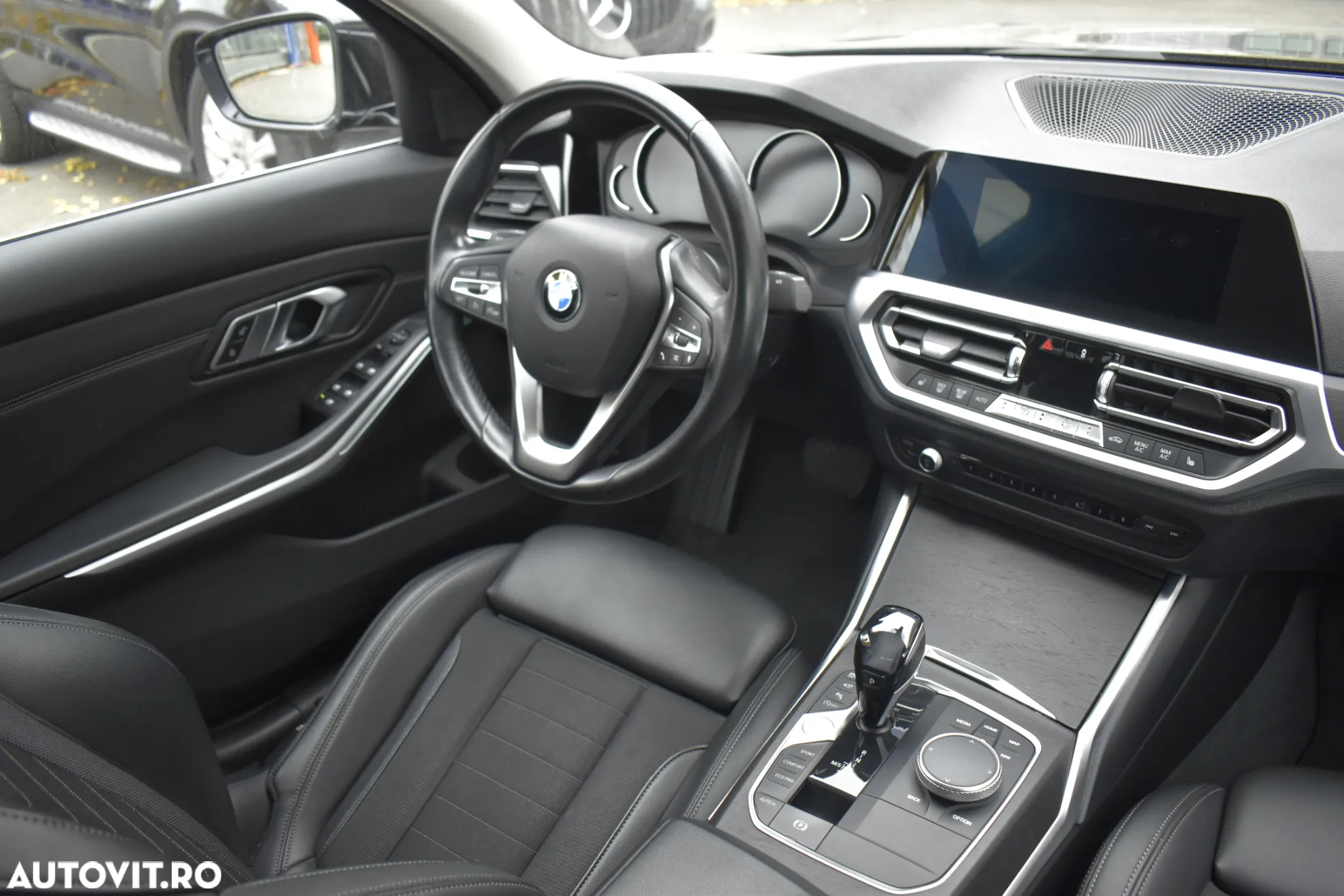 BMW Seria 3 320d xDrive AT Advantage - 37