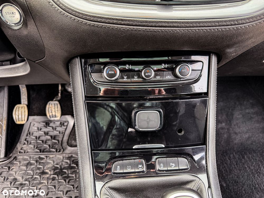 Opel Grandland X 1.2 Start/Stop Business Elegance - 37