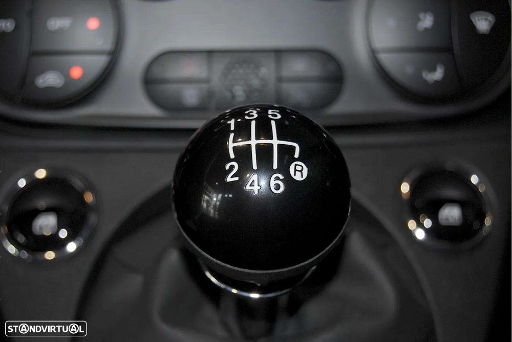 Fiat 500C 1.0 Hybrid Launch Edition - 23