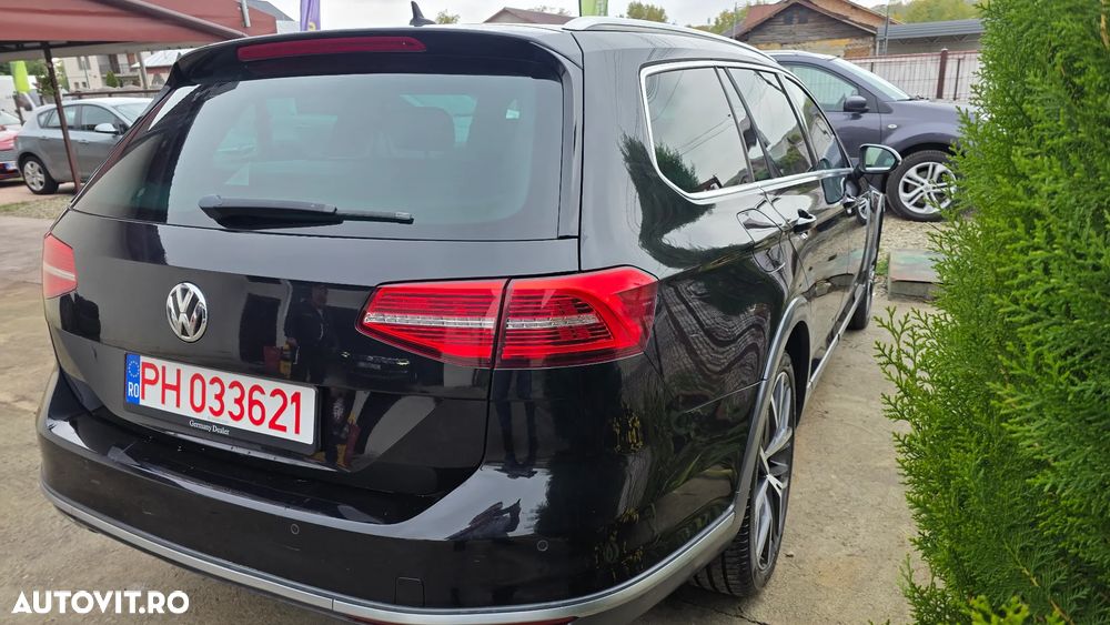 Volkswagen Passat Variant 2.0 TDI SCR 4Motion DSG Alltrack - 10
