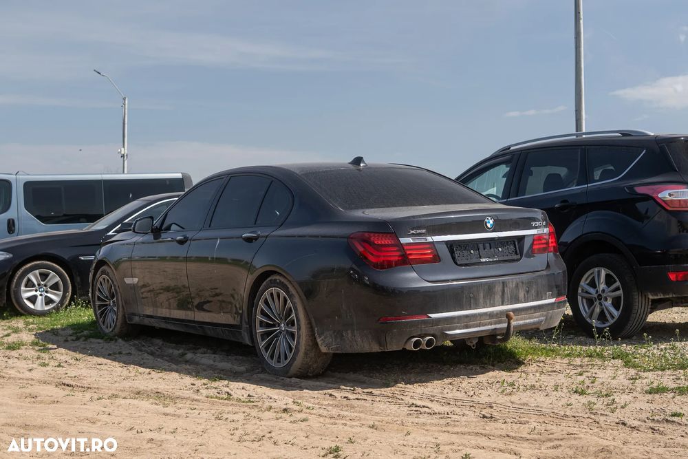 BMW Seria 7 730d xDrive - 25