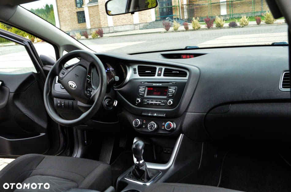 Kia Ceed 1.4 CVVT - 30