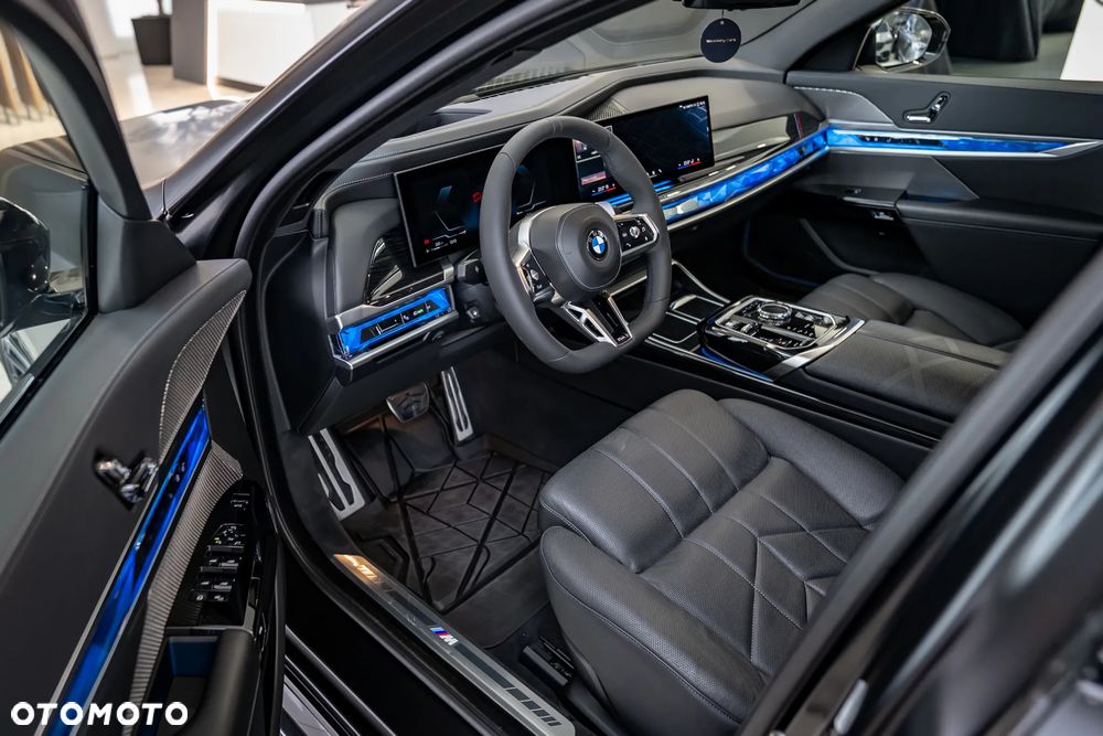 BMW Seria 7 740Li xDrive - 24