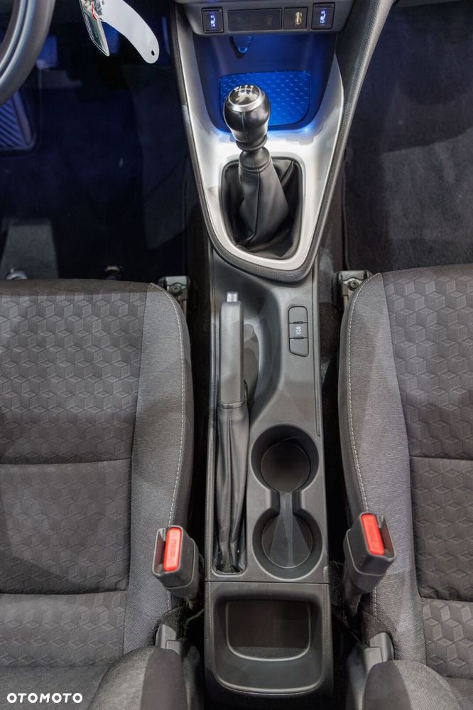 Toyota Yaris - 27