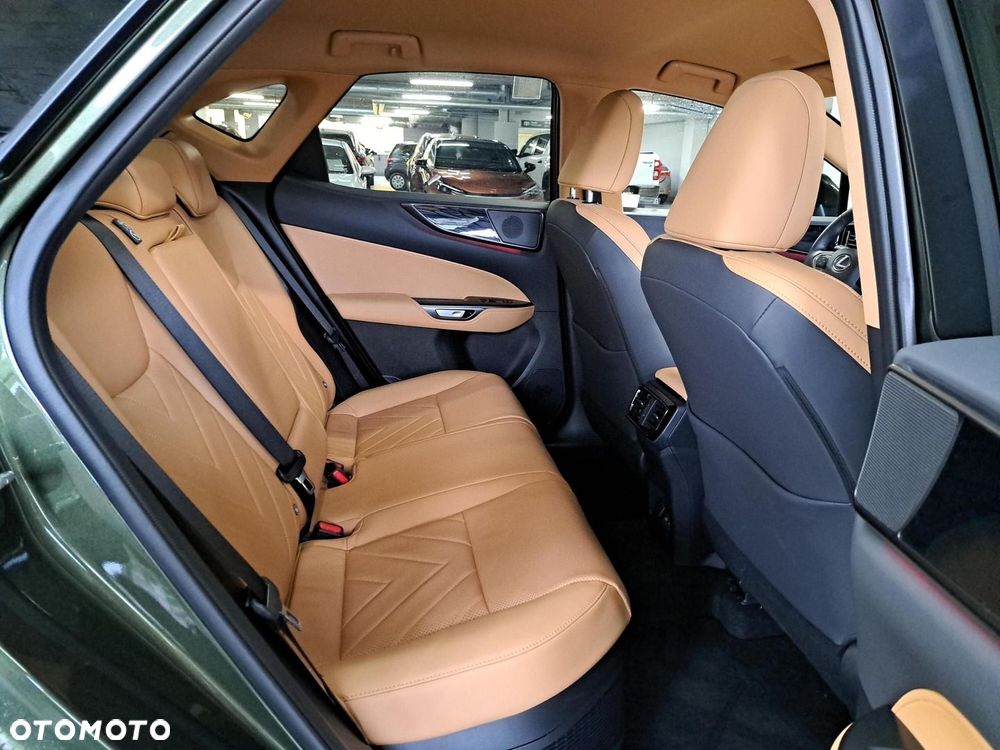 Lexus NX 350h Prestige AWD - 13