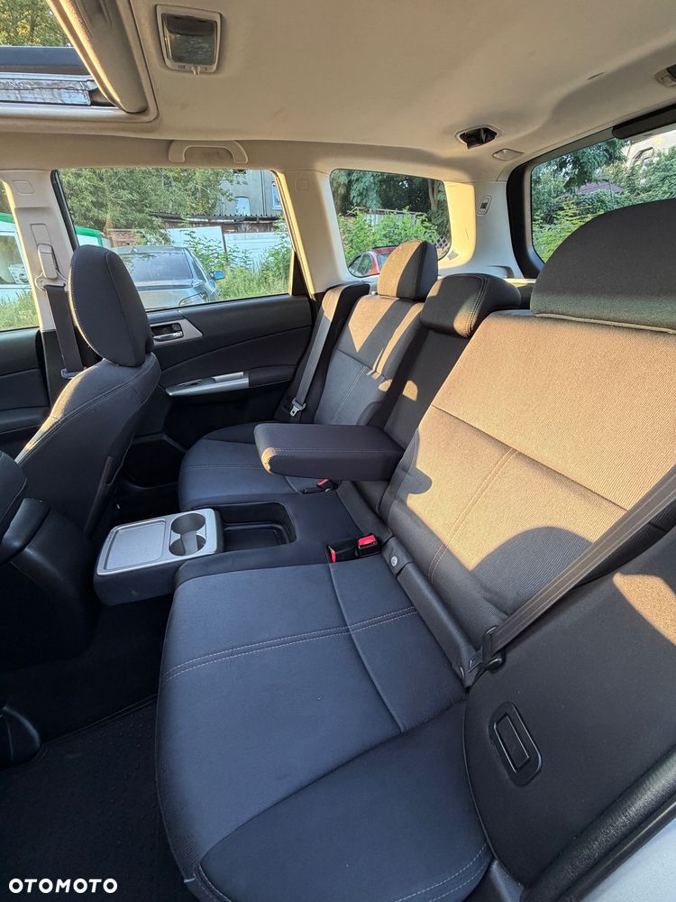 Subaru Forester 2.0D VR 000 - 8