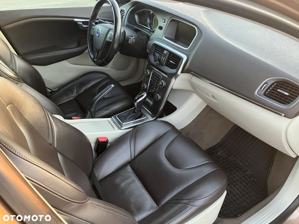 Volvo V40 - 12
