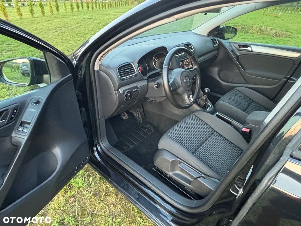 Volkswagen Golf 1.6 TDI DPF Comfortline - 11