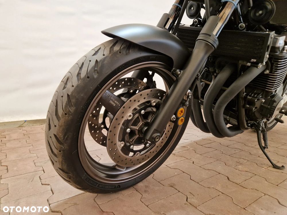 Yamaha XJR - 28