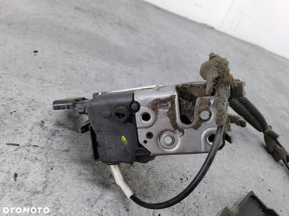 ZAMEK DRZWI PRZESUWNYCH PRAWYCH CITROEN BERLINGO II - 6