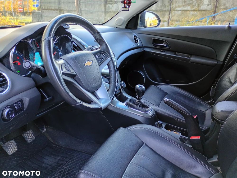 Chevrolet Cruze - 13