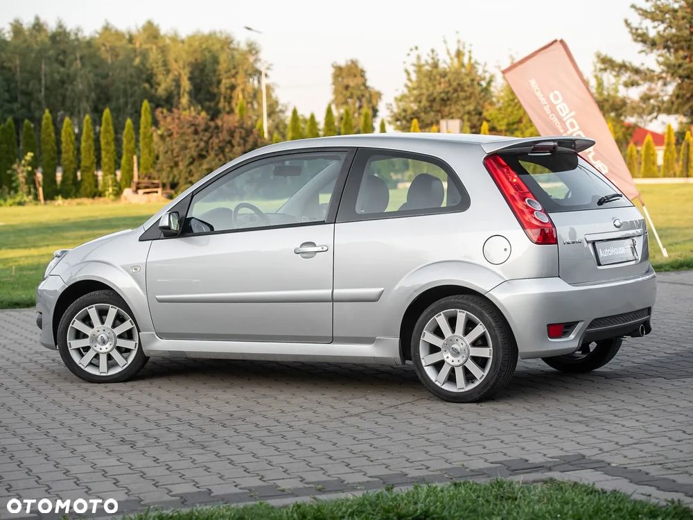 Ford Fiesta - 14