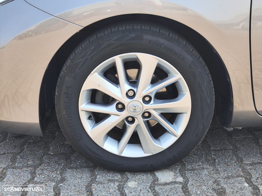 Toyota Auris 1.33 VVT-i Comfort+J16 - 4
