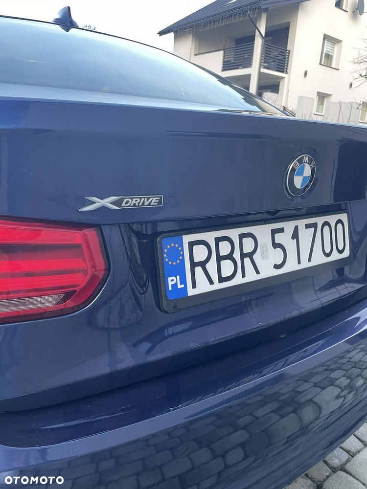 BMW Seria 3 320i xDrive Edition M Sport Shadow - 9