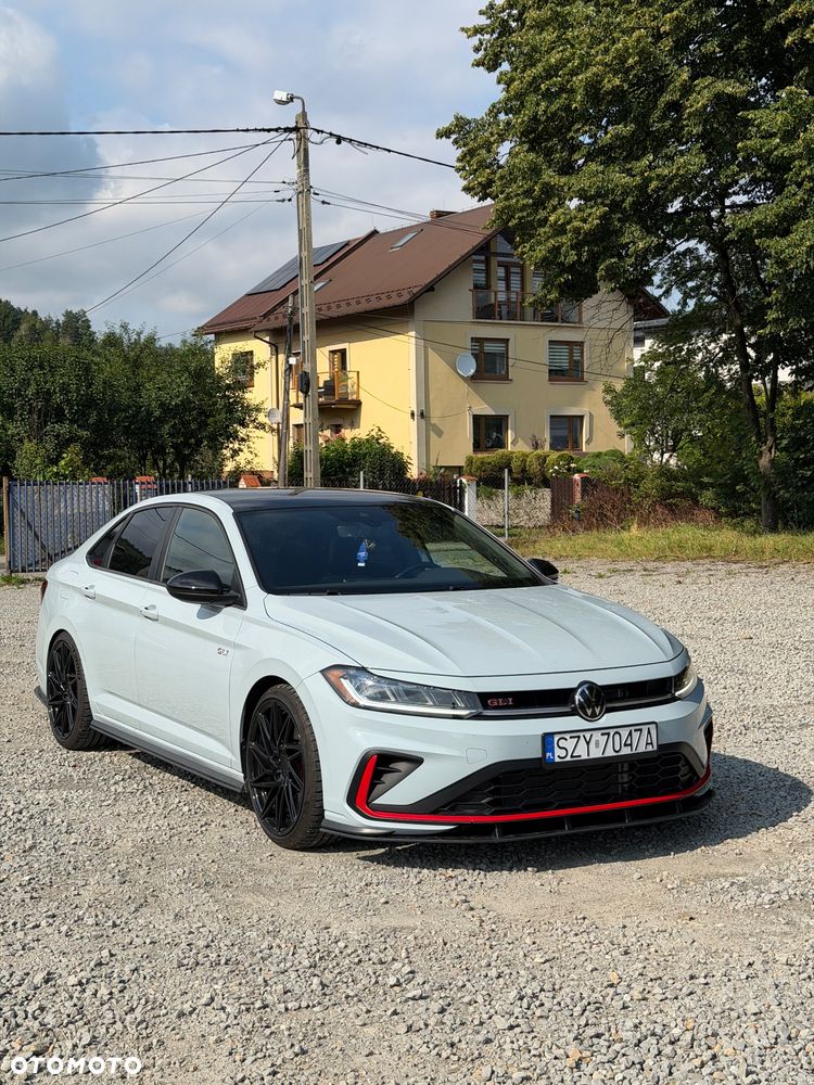 Volkswagen Jetta - 9