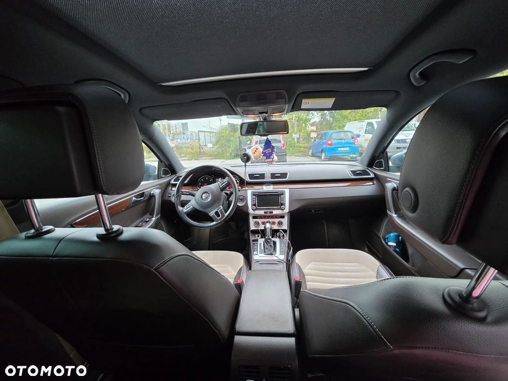Volkswagen Passat - 21