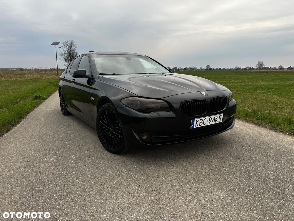 BMW Seria 5 535i Luxury Line - 2