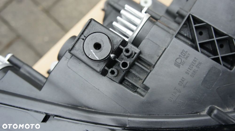 PRZEDNIA LEWA PRAWA LAMPA VW TIGUAN II ALLSPACE LIFT IQ LIGHT 5NN - 10