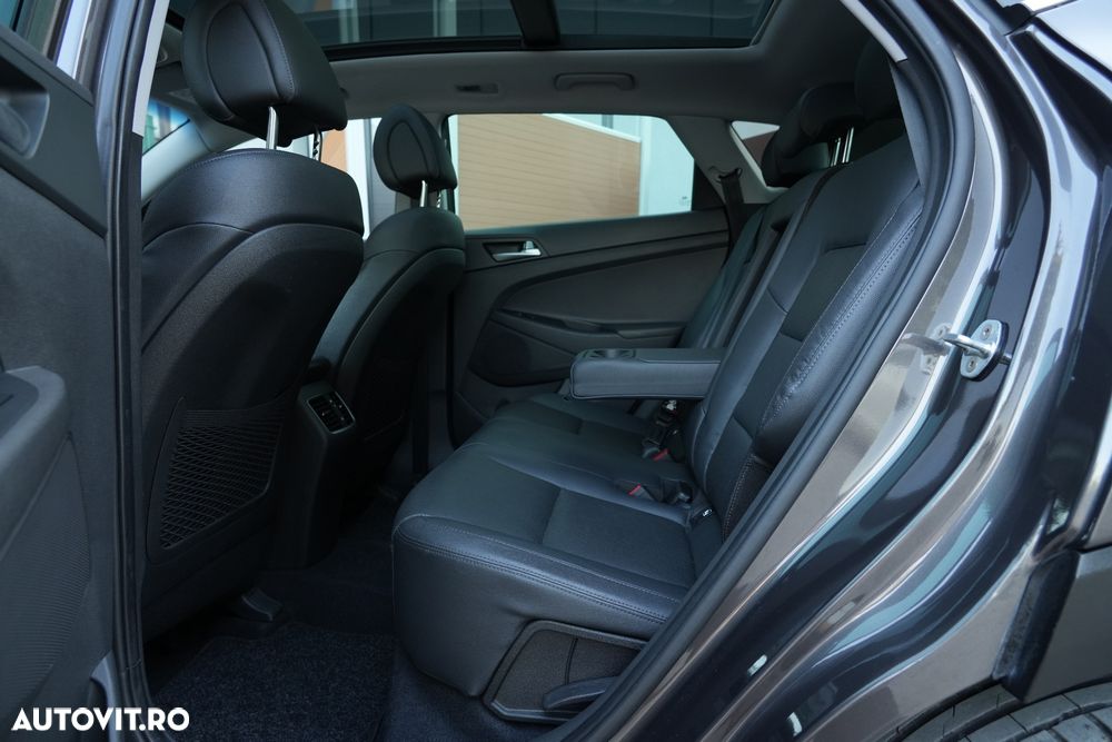 Hyundai Tucson 2.0 CRDI 4WD Automatik Premium - 13