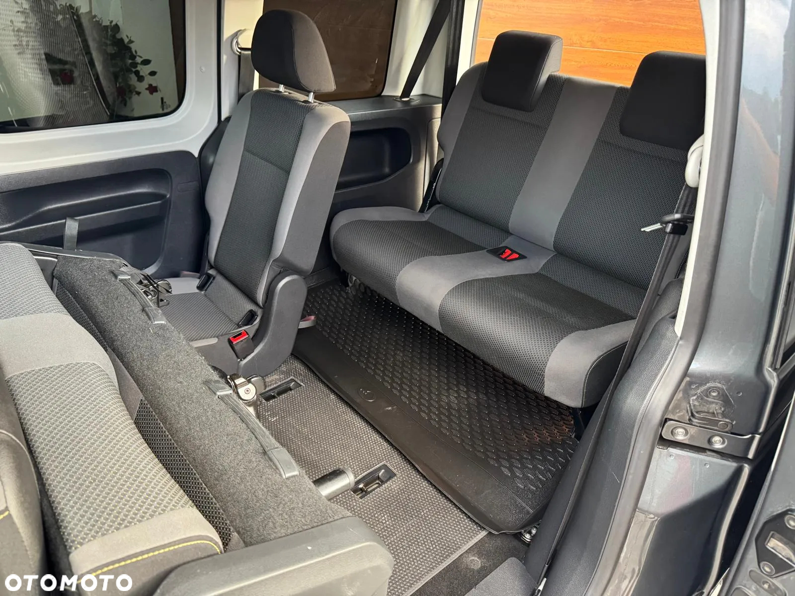 Volkswagen Caddy 2.0 TDI - 29