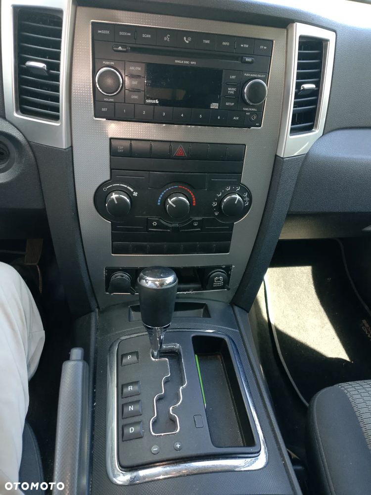 Jeep Grand Cherokee Gr 3.7 4x2 Laredo - 8
