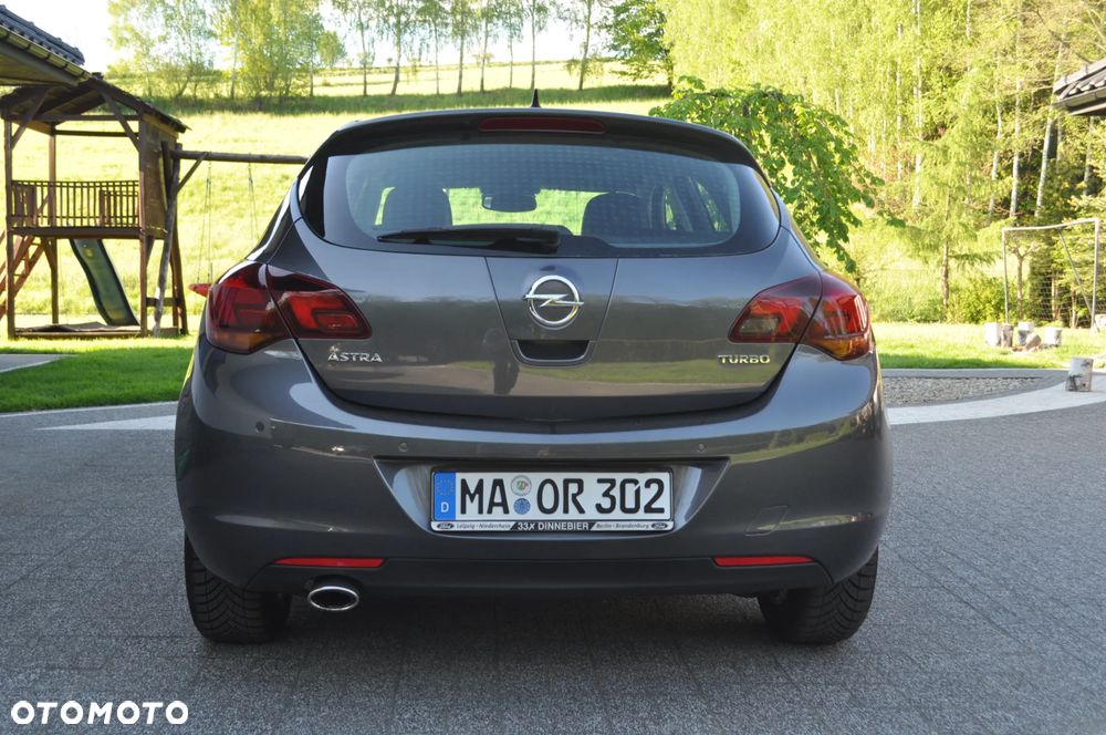 Opel Astra 1.4 Turbo Cosmo - 17
