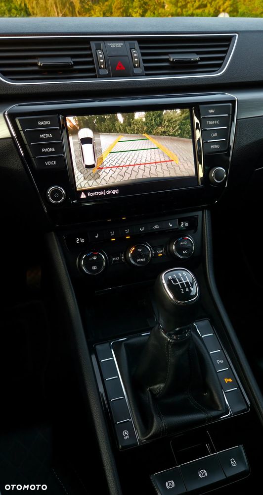 Skoda Superb 1.6 TDI GreenLine - 5