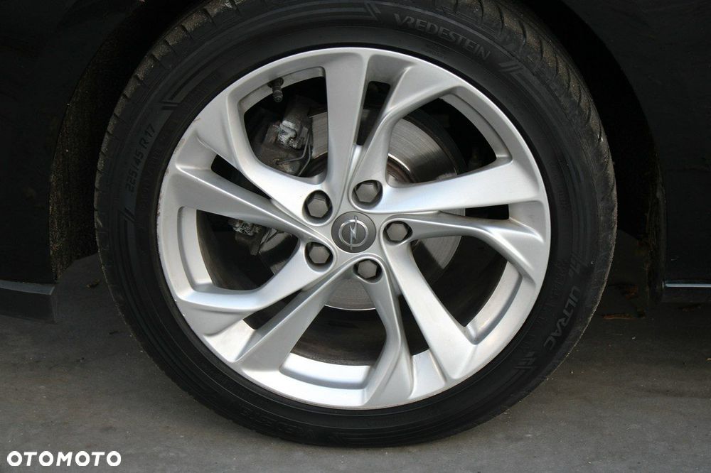 Opel Astra 1.4 Turbo Edition - 31