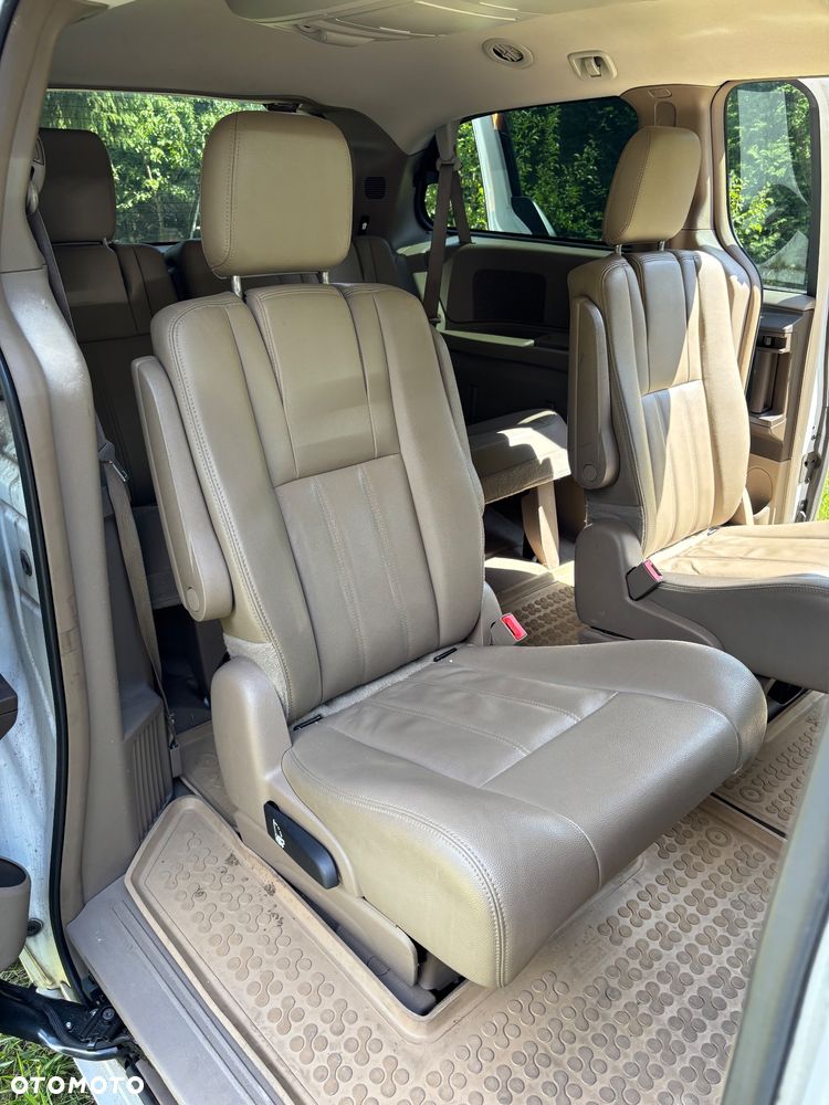 Chrysler Town & Country 3.6 Touring - 19