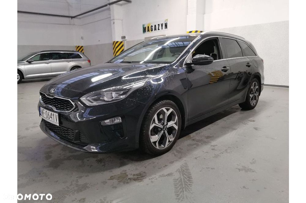 Kia Ceed - 1