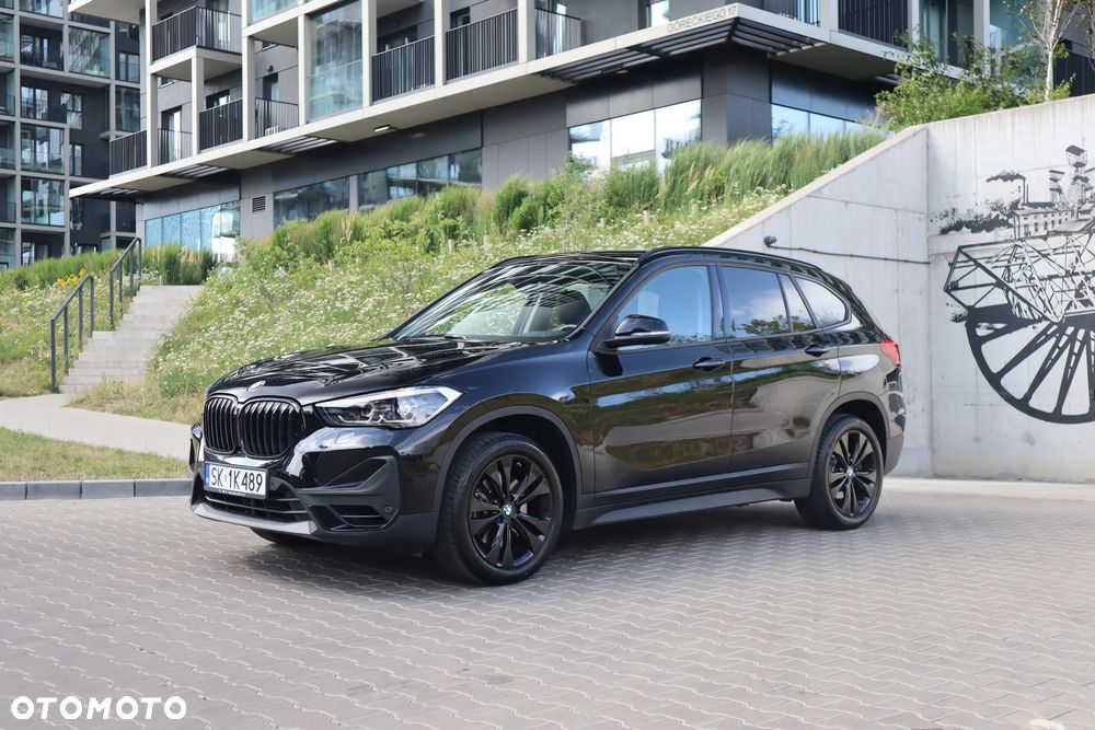 BMW X1 xDrive20i Advantage sport - 1