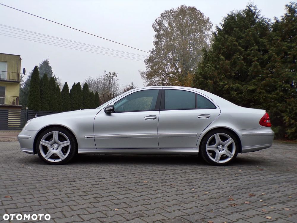 Mercedes-Benz Klasa E 500 T 4Matic Automatik Avantgarde - 8