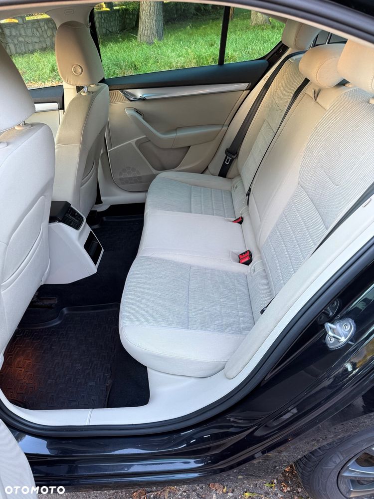 Skoda Octavia 1.8 TSI Style DSG - 14
