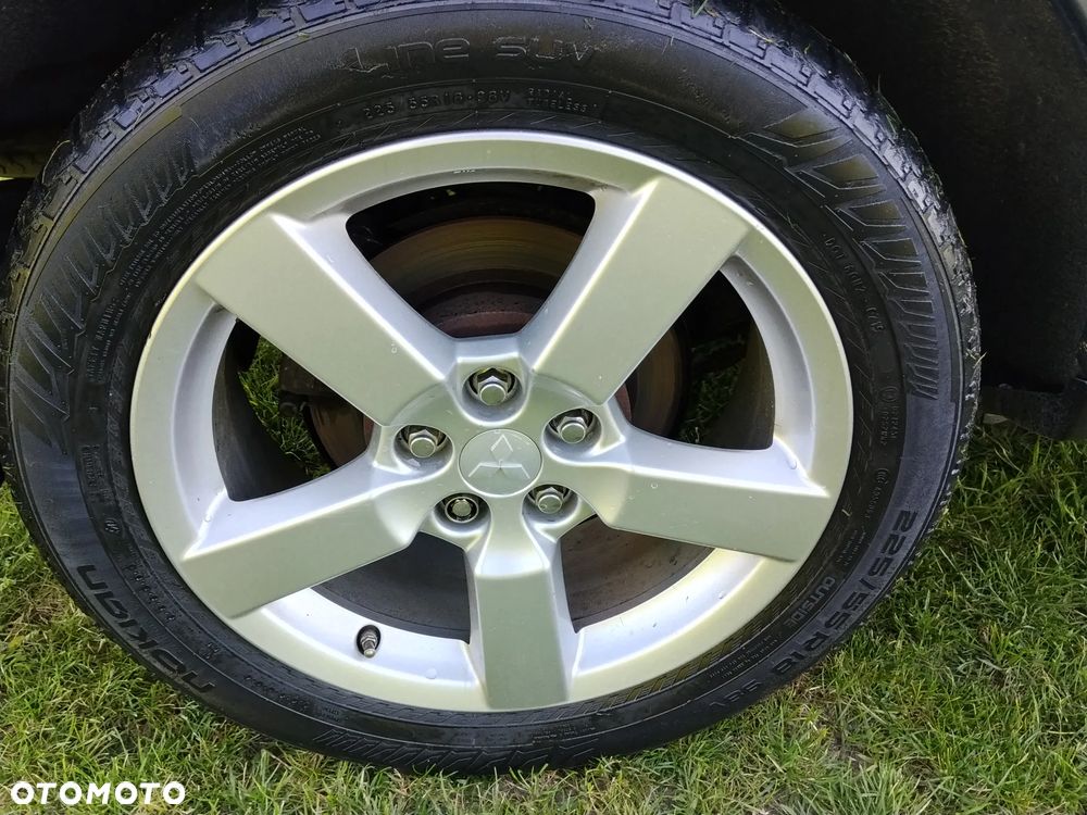 Mitsubishi Outlander 2.2 DID Instyle - 32