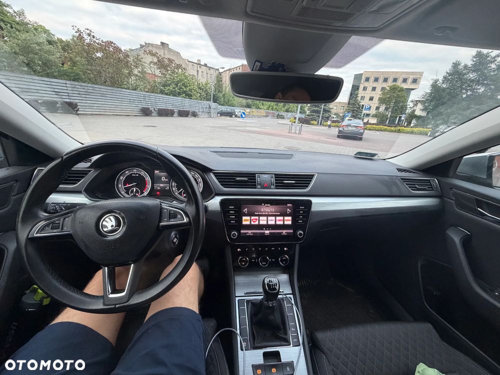 Skoda Superb 1.5 TSI Ambition - 14
