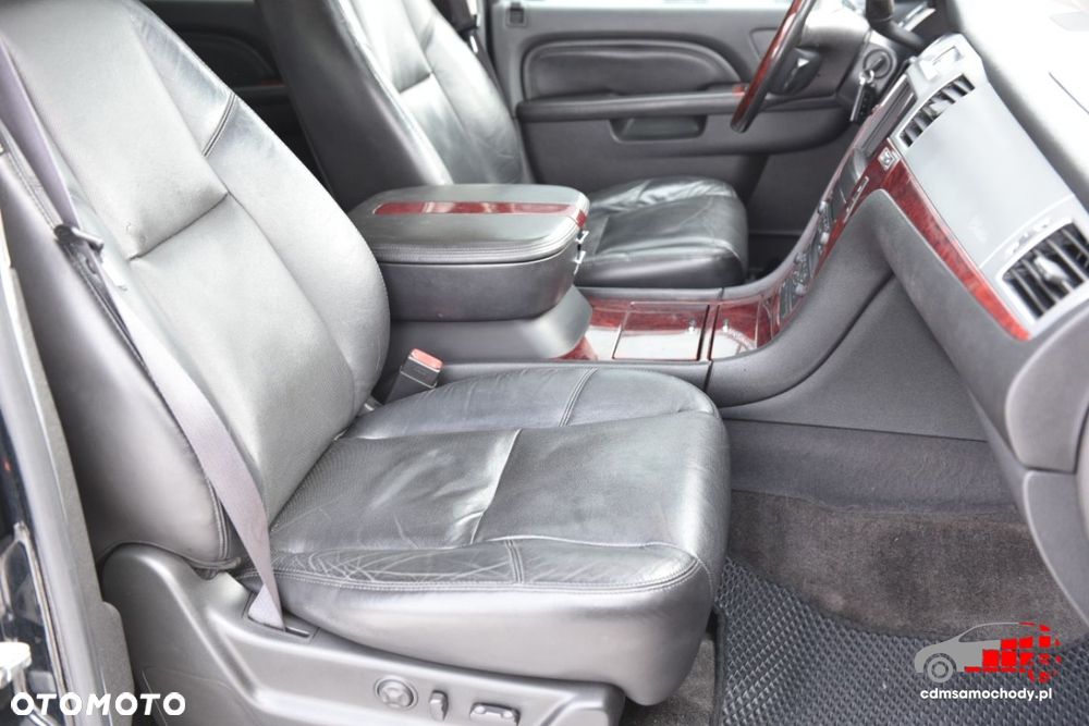 Cadillac Escalade - 24